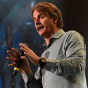 Comedian Jeff Foxworthy Calls In